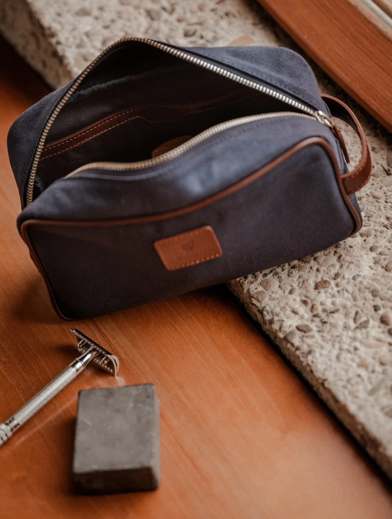 amalfi_3-1.webp Bobbies Travel Bags | Small Leather Goods | Amalfi