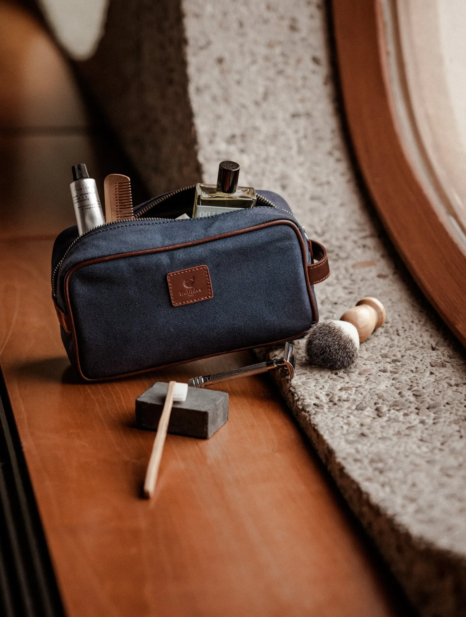 amalfi_5-1.webp Bobbies Travel Bags | Small Leather Goods | Amalfi