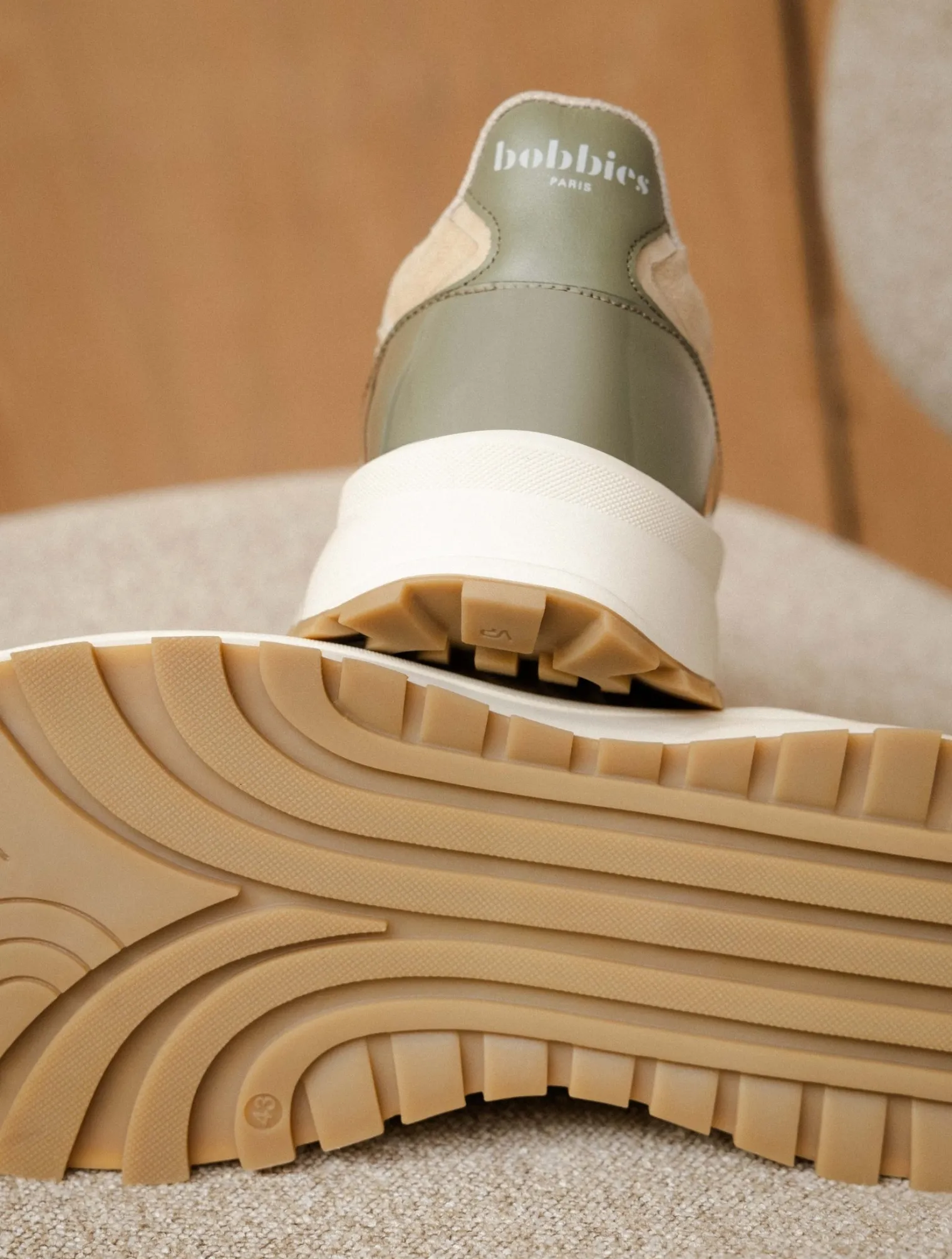apollo_6-2.webp Bobbies Sneakers | Apollo