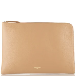 Women Bobbies Laptop Sleeves | Belize