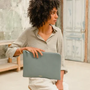 Women Bobbies Laptop Sleeves | Belize