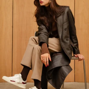 Women Bobbies Sneakers | Beverly