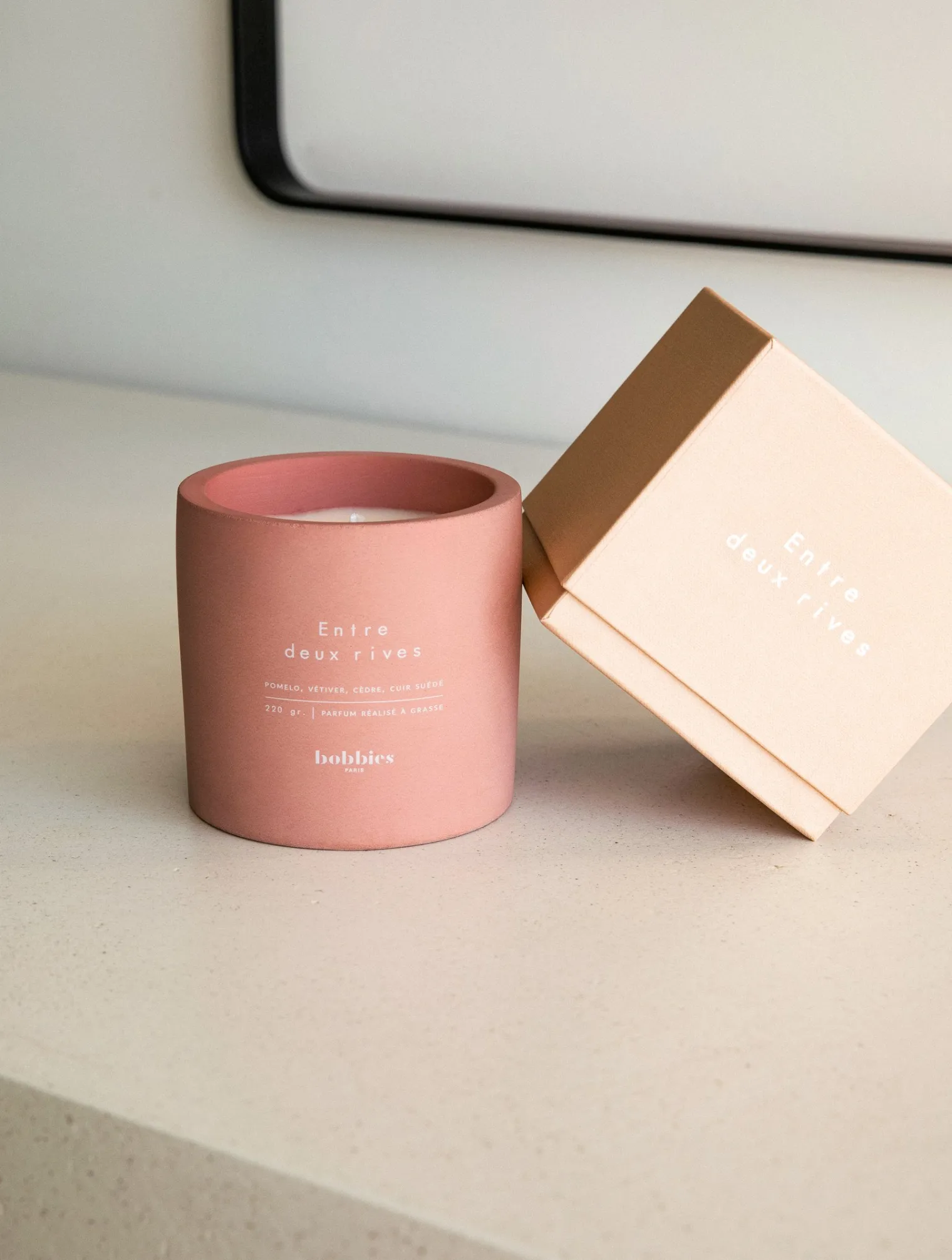 bougie_4-4.webp Women Bobbies Candles | Candles | Bougie