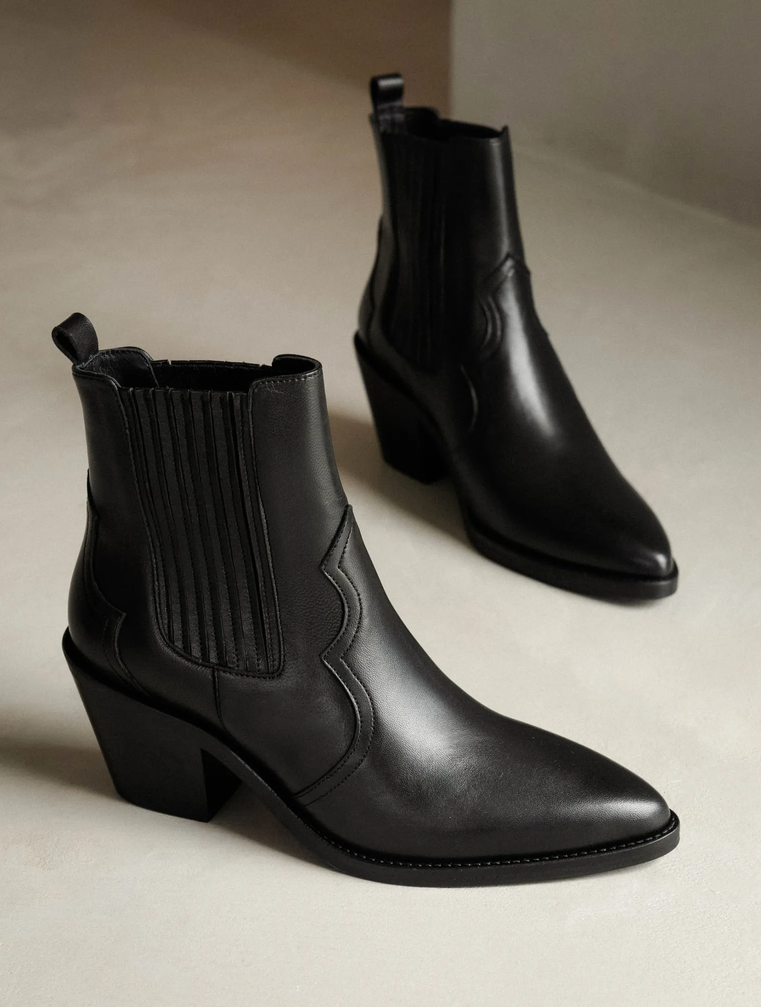 dakota_0-1.webp Women Bobbies Ankle Boots | Dakota
