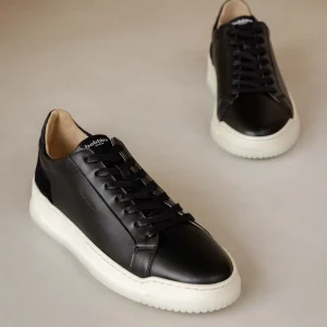 Bobbies Sneakers | Daniil