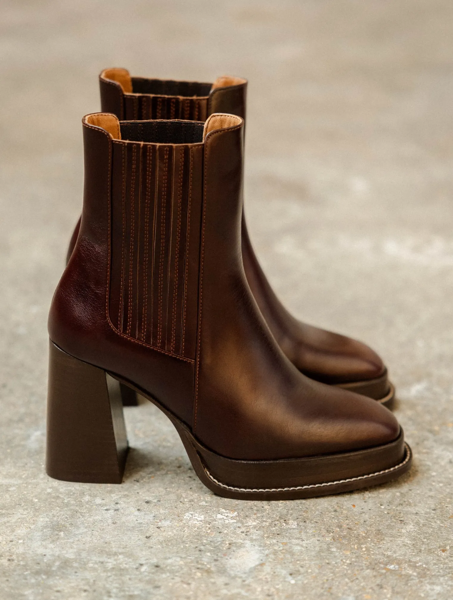 deva_3-3.webp Women Bobbies Platforms & Clogs | Ankle Boots | Deva