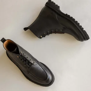 Bobbies Boots | Douglas