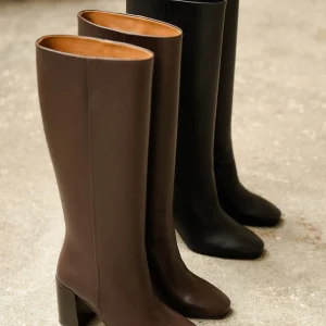 Women Bobbies Knee High Boots | Hisaé