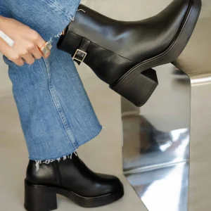 Women Bobbies Ankle Boots | Isumi