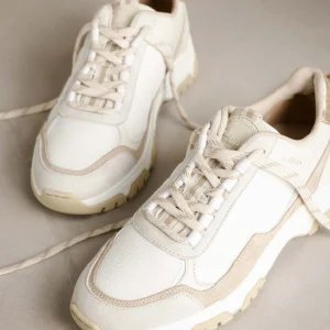 Women Bobbies Sneakers | Kiwa