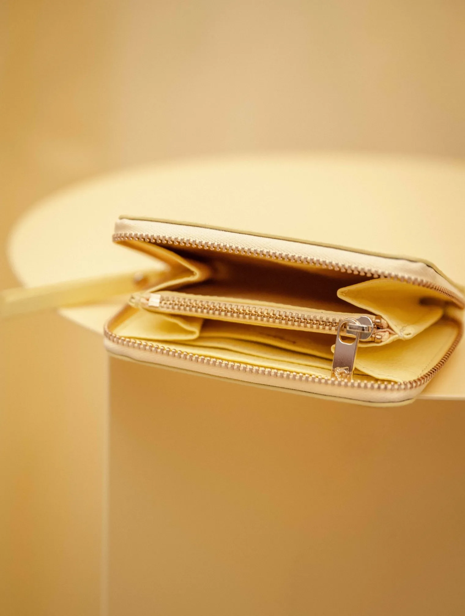 mabillon_3-7.webp Women Bobbies Small Leather Goods | Mabillon