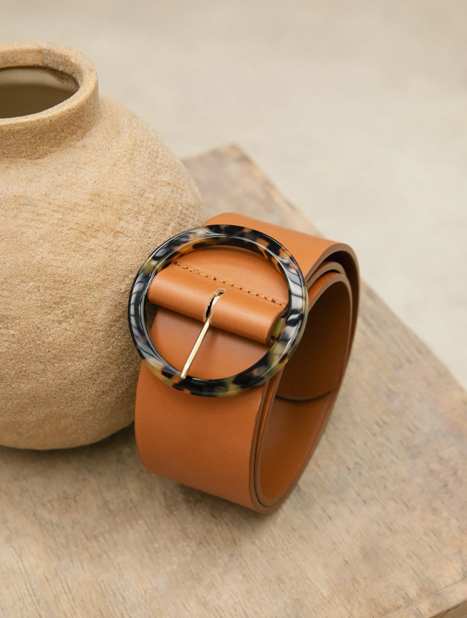 oia_3-9.webp Women Bobbies Belts | Oia