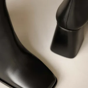 Women Bobbies Knee High Boots | Tamar