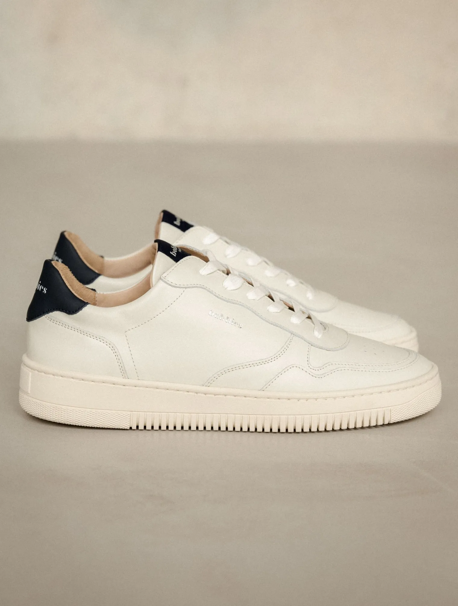 travis_4-1.webp Bobbies Sneakers | Travis