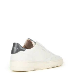 Bobbies Sneakers | Travis