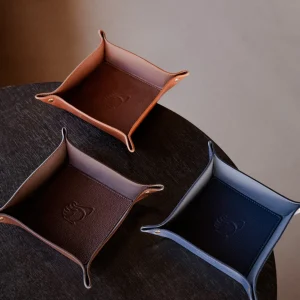 Bobbies Small Leather Goods | Vegas