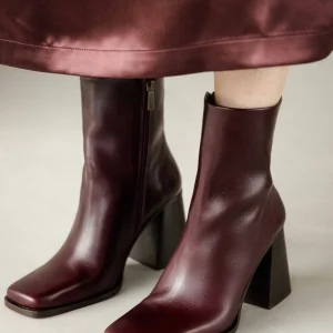 Women Bobbies Ankle Boots | Wilma