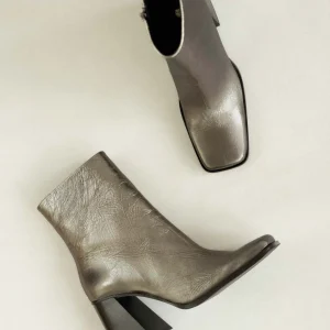 Women Bobbies Ankle Boots | Wilma