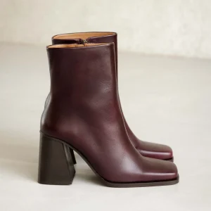 Women Bobbies Ankle Boots | Wilma